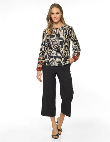 Blusa Negra Estampada Yhara