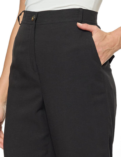 Pantalón Capri Negro Yhara