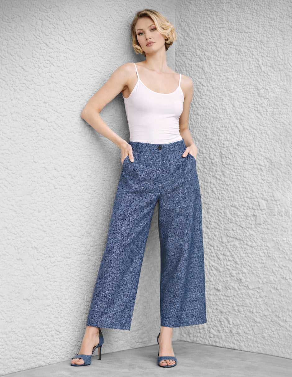 Pantalón Capri Marino Esenciales