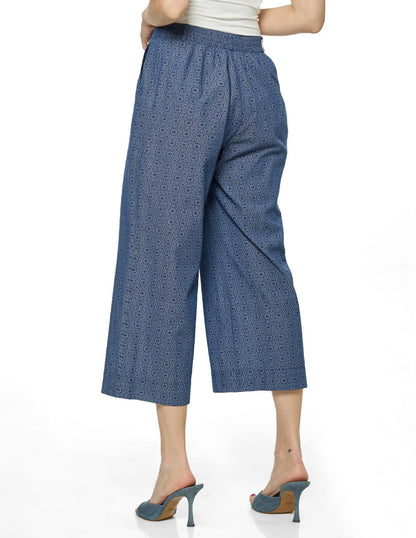 Pantalón Capri Marino Esenciales