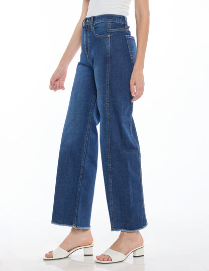 Jeans Corte en Costados Esenciales