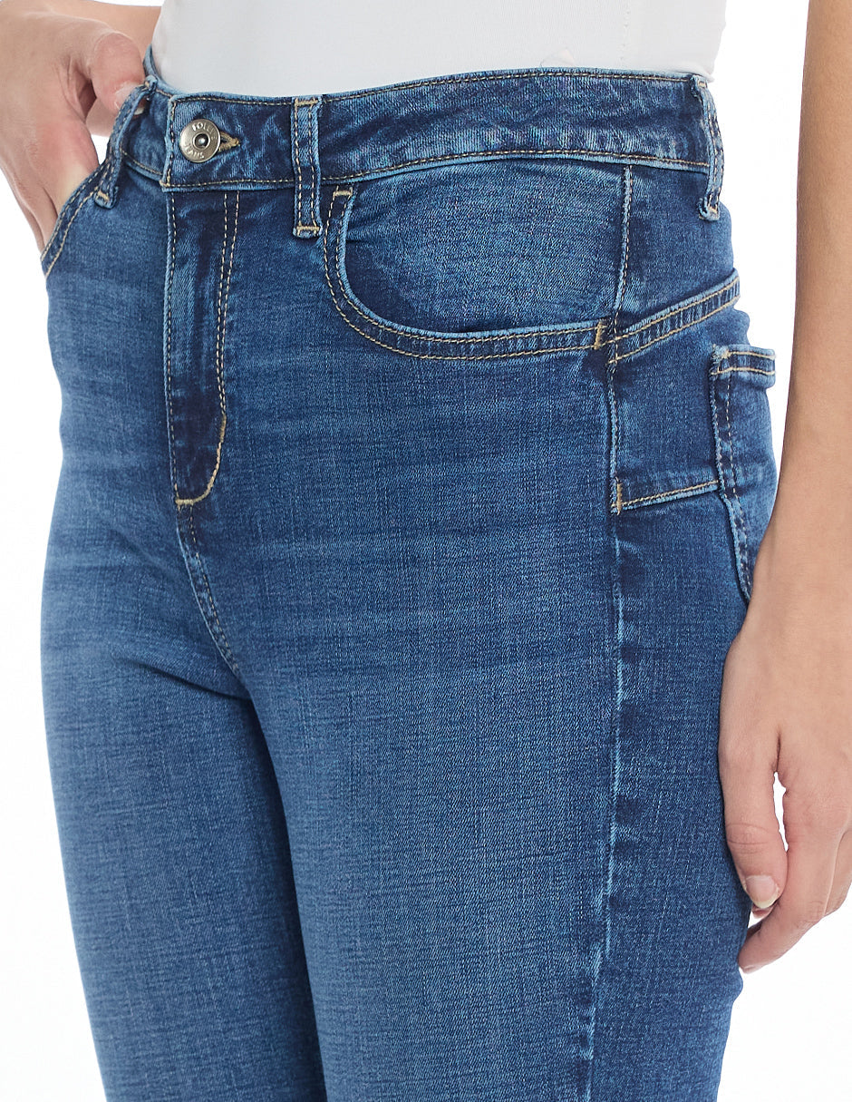Jeans Marino Acampanado Esenciales