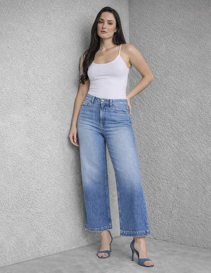Jeans Deslavado Azul Esenciales